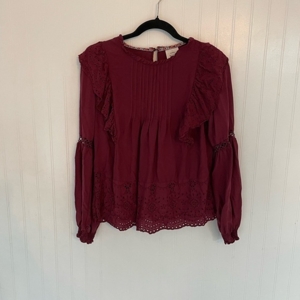 Knox Rose burgundy eyelet top - Medium